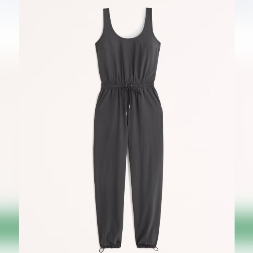 ABERCROMBIE black traveler jumpsuit